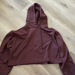 Alo Maroon cropped hoodie